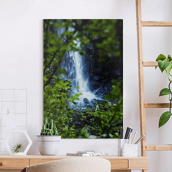 Leinwandbild Blick zum Wasserfall günstig online kaufen