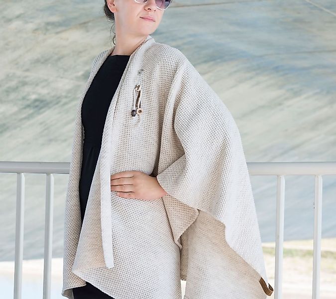 Knit Factory Strickponcho Jazz Poncho capes One Size Glatt Rot (1-tlg) mode günstig online kaufen