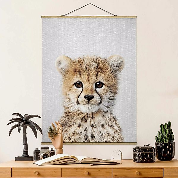 Stoffbild mit Posterleisten Baby Gepard Gino günstig online kaufen