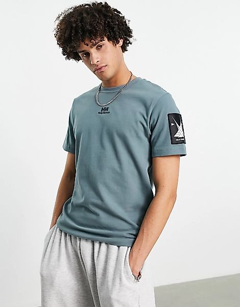Helly Hansen – YU – T-Shirt in Grau mit Aufnäher günstig online kaufen