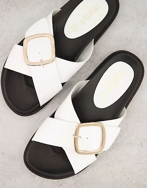 Truffle Collection – Flache Sandalen in Weiß mit Schnalle günstig online kaufen