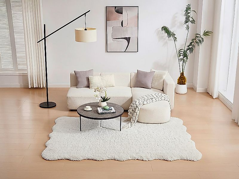 Hochflorteppich mit wellenförmigen Rändern - 160 x 230 cm - Weiß - NERIDA günstig online kaufen