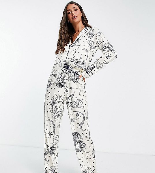 ASOS DESIGN Tall – Pyjama-Set aus Hemd und Hose mit Sternbildmuster in Crem günstig online kaufen