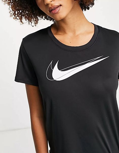 Nike Running – Dri-FIT – Kurzärmliges T-Shirt in Schwarz mit Swoosh-Logo günstig online kaufen