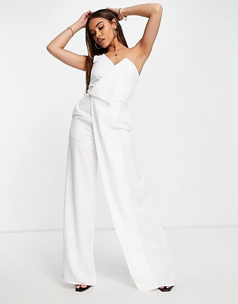 AQAQ – Bridal – Braut-Jumpsuit in Weiß mit One-Shoulder-Träger und weitem B günstig online kaufen