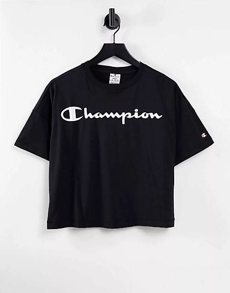 Champion – Kastiges T-Shirt in Schwarz mit kurzem Schnitt und großem Logo günstig online kaufen