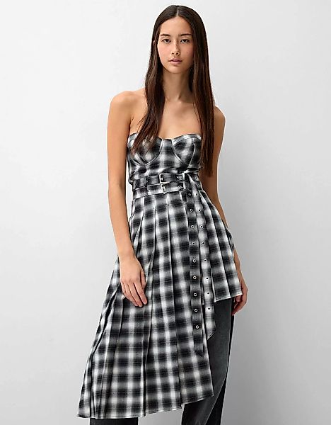 Bershka Asymmetrisches Bandeau-Kleid Damen S Weiss / Schwarz günstig online kaufen