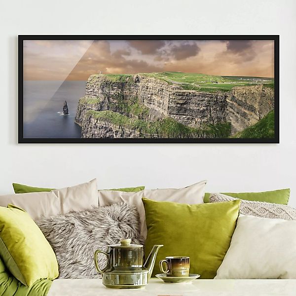 Bild mit Rahmen Strand - Panorama Cliffs Of Moher günstig online kaufen
