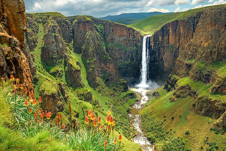 Papermoon Fototapete "MALETSUNYANE-WASSERFALL LESOTHO AFRIKA FLUSS BERG" günstig online kaufen