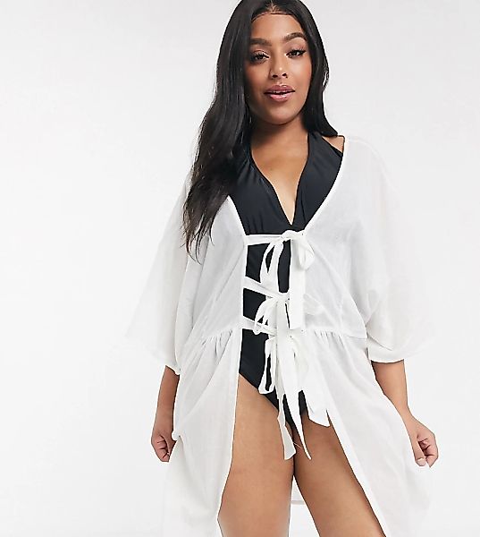 Brave Soul Plus – Amira – Strandkleid mit dreifacher Schnürung vorn-Weiß günstig online kaufen