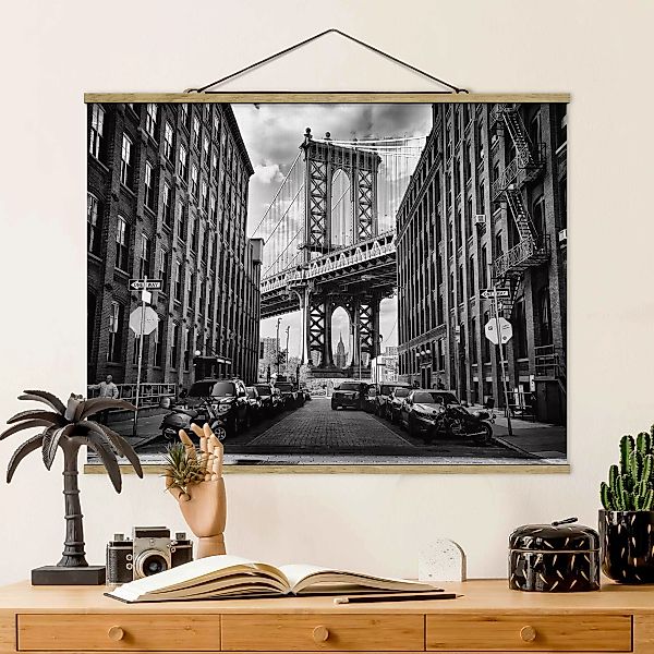 Stoffbild Architektur mit Posterleisten - Querformat Manhattan Bridge in Am günstig online kaufen