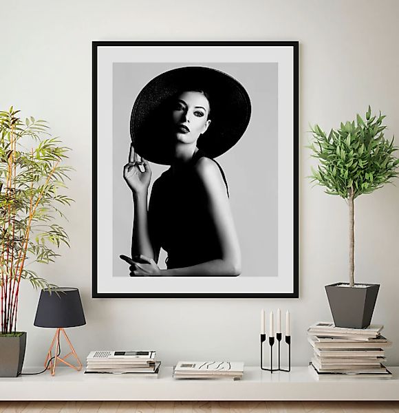 queence Poster »Evgenia«, Frau-Foto-Porträts-Portrait-Schwarz-Weiß-Bilder v günstig online kaufen