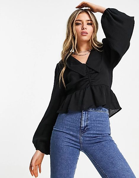 Topshop – Bluse in Schwarz mit tiefem Kragen günstig online kaufen