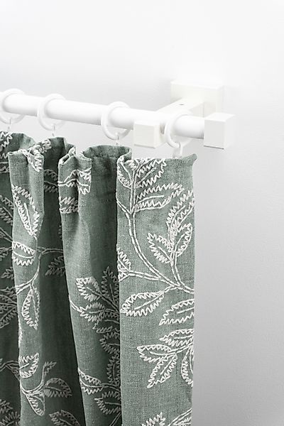 GARESA Gardinenstange »CUBUS«, 1 läufig-läufig, Wunschmaßlänge, Vorhanggarn günstig online kaufen