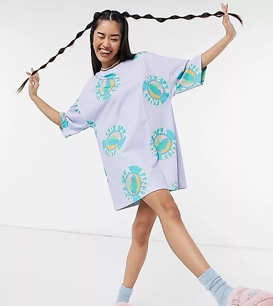 ASOS MADE IN KENIA – T-Shirt-Kleid aus Jersey mit Trophäenprint-Lila günstig online kaufen