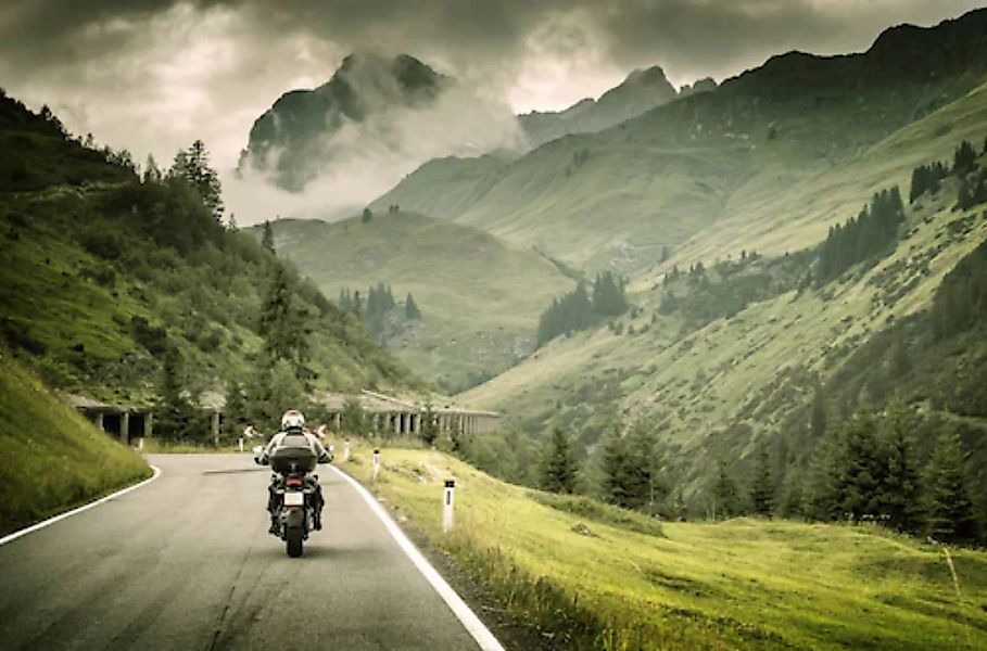 Papermoon Fototapete »Motorrad in Landschaft« günstig online kaufen