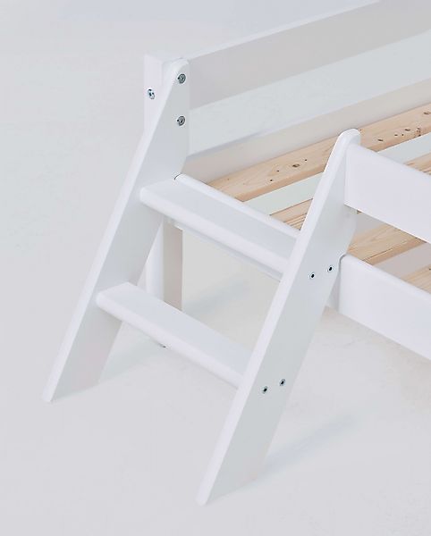 Lüttenhütt Jugendbett "ECO One", Kinderbett mit Rausfallschutz und Leiter, günstig online kaufen