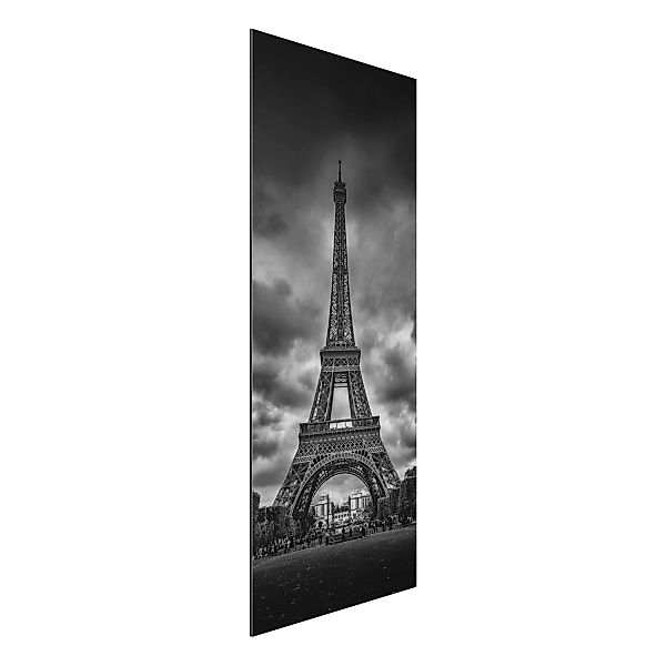 Alu-Dibond Bild Schwarz-Weiß - Hochformat Schmal Eiffelturm vor Wolken schw günstig online kaufen