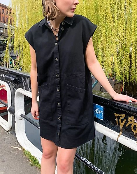 Noisy May – Hemdkleid in Schwarz aus Jeansstoff mit Taschen günstig online kaufen