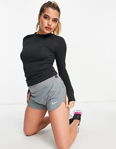 Nike Running – Eclipse – Shorts in Grau, 3 Zoll günstig online kaufen