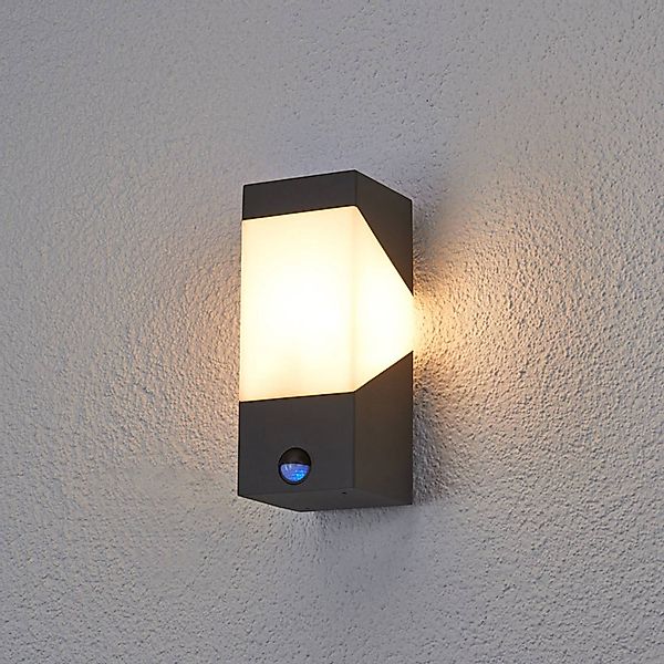 Lucande Außenwandleuchte Kiran, Sensor, grau, IP44, E27 günstig online kaufen