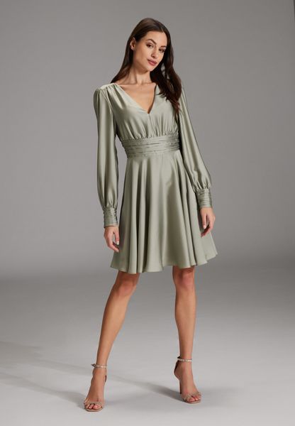 SWING Cocktailkleid Taillierter Schnitt mit ausgestelltem günstig online kaufen
