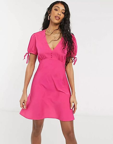 New Look – Minikleid mit gebundenen Ärmeln in leuchtendem Rosa günstig online kaufen