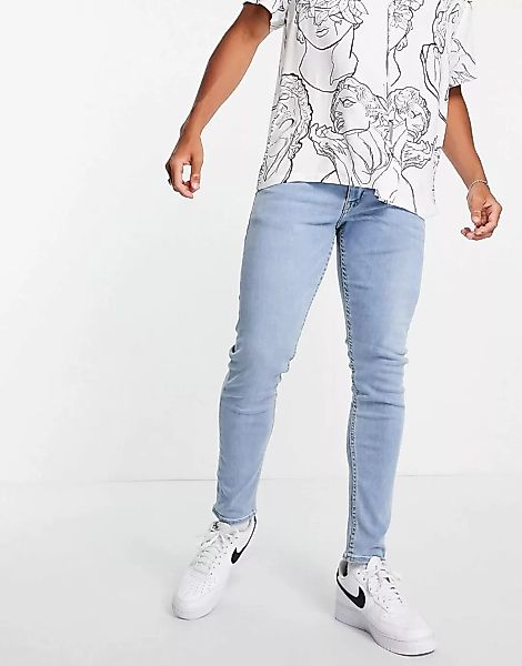 New Look – Jeans mit engem Schnitt in hellblauer Waschung günstig online kaufen