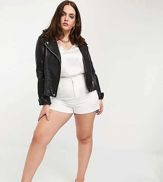 In The Style Plus x Shaughna – Smarte Shorts in Creme-Weiß günstig online kaufen
