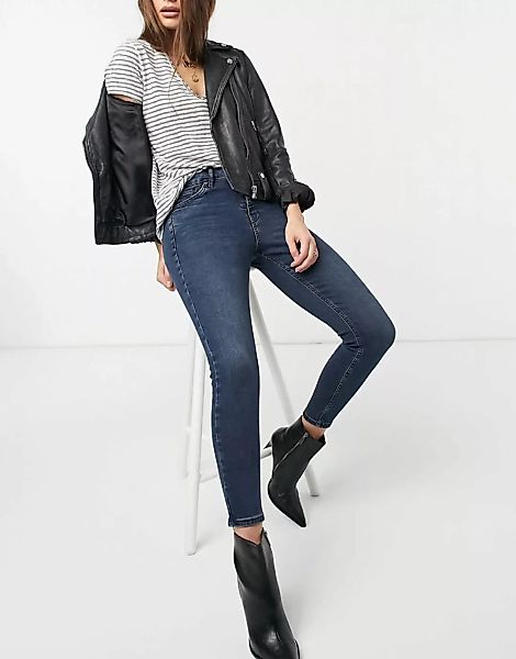 Topshop – Jamie – Eng geschnittene Jeans in Blau-Schwarz günstig online kaufen