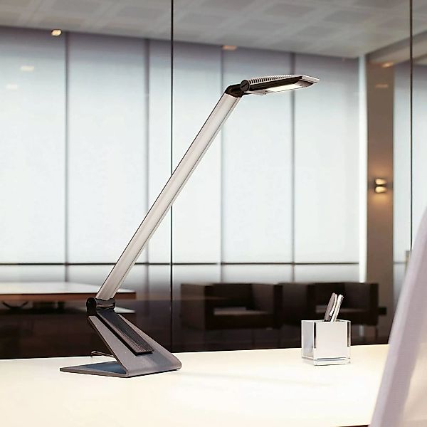 LED-Schreibtischleuchte MAULsolaris, silber, Höhe 64 cm günstig online kaufen
