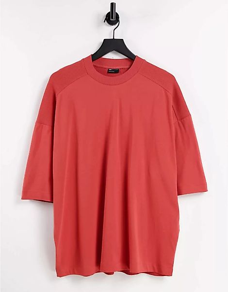 ASOS DESIGN – T-Shirt mit halblangen Ärmeln in verwaschenem Rot mit Waffels günstig online kaufen