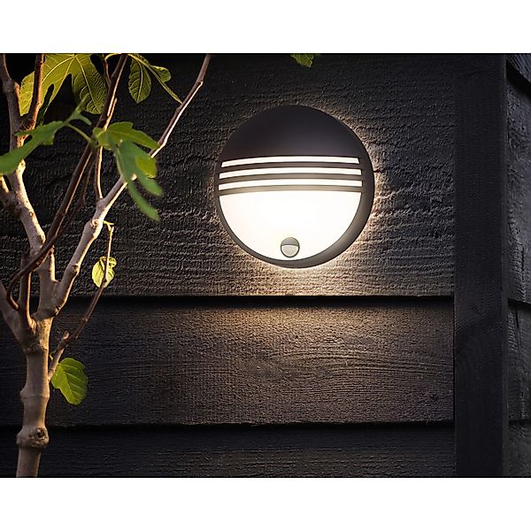 Philips LED-Außenwandleuchte mit Bewegungsmelder Yarrow Schwarz günstig online kaufen