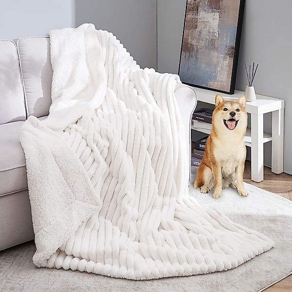 Wohndecke Kuscheldecke 150x200 weiß, Fleecedecke weich, günstig online kaufen