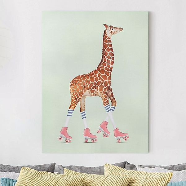 Leinwandbild - Hochformat Giraffe mit Rollschuhen günstig online kaufen