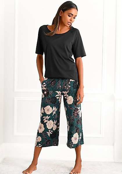 s.Oliver Capri-Pyjama (2 tlg) mit geblümter günstig online kaufen