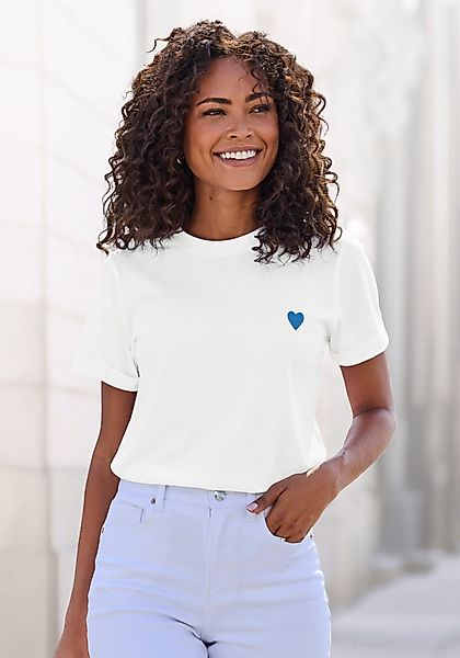 LASCANA T-Shirt mit süßer Herz-Stickerei, Kurzarmshirt günstig online kaufen