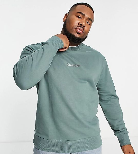 Calvin Klein – Big & Tall – Sweatshirt in Grün mit mittigem Logo, exklusiv günstig online kaufen