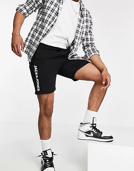 Jack & Jones Intelligence – Sweat-Shorts in Schwarz mit Logo günstig online kaufen