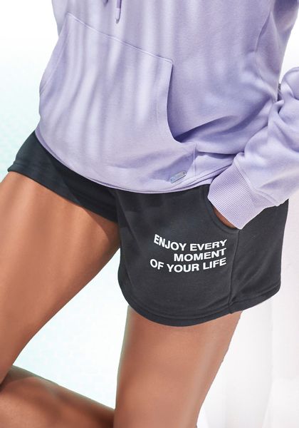 Buffalo Sweatshorts mit Statement Druck, Loungewear günstig online kaufen