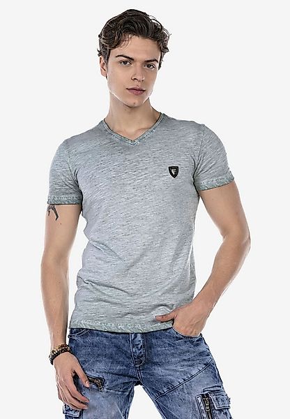 Cipo & Baxx T-Shirt T-Shirt mit kleinem Logo-Patch günstig online kaufen