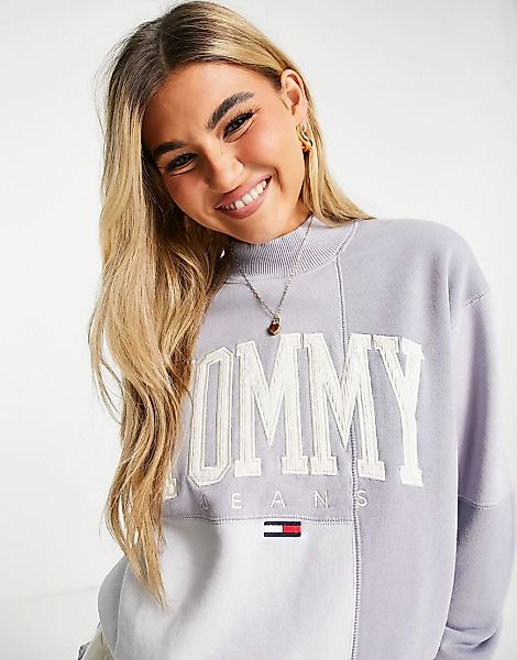 Tommy Jeans – Sweatshirt in Blau mit Logo im Collegestil günstig online kaufen