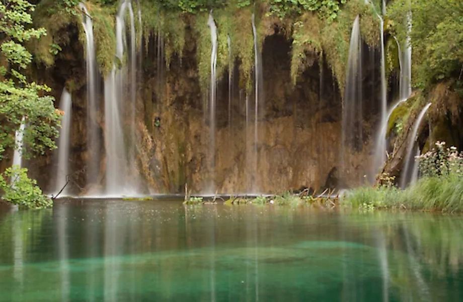 Papermoon Fototapete »WASSERFALL-FLUSS SEE WALD STEINE BLUMEN BERGE BACH XX günstig online kaufen