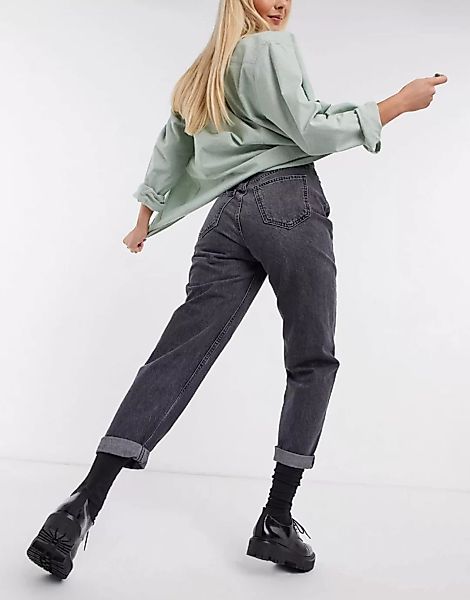 Pull&Bear – Mom-Jeans mit elastischer Taille, in verwaschenem Schwarz günstig online kaufen