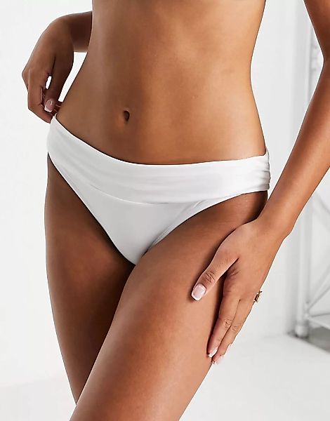 New Look – Plissiertes Bikiniunterteil in Weiß günstig online kaufen