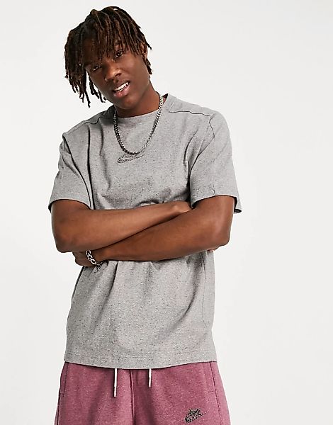 Nike – Revival – T-Shirt in verwaschenem Grau-Schwarz günstig online kaufen