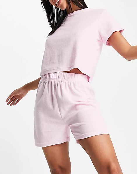 Missguided – Set mit T-Shirt und Shorts aus Frottee in Rosa günstig online kaufen