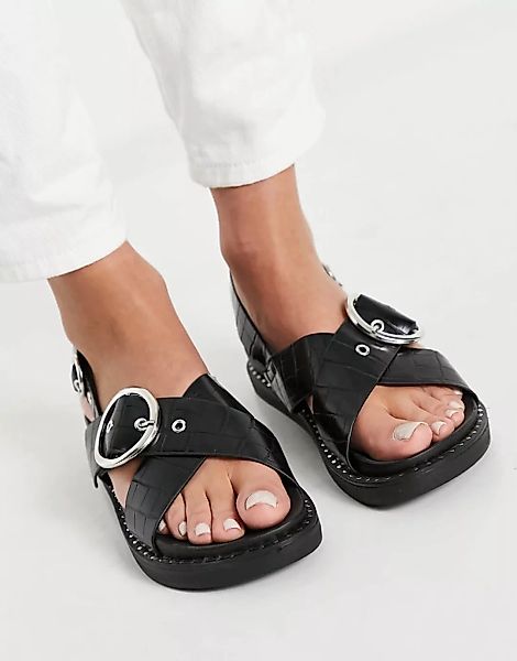 Glamorous – Sandalen mit dicken, überkreuzten Riemen in Kroko-Schwarz günstig online kaufen