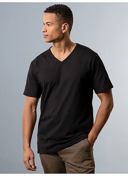 Trigema T-Shirt "TRIGEMA T Shirt aus Biobaumwolle mit V-Ausschnitt" 1 günstig online kaufen
