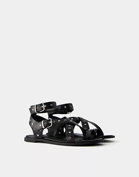 Bershka Flache Sandalen Mit Nieten Damen 38 Schwarz günstig online kaufen